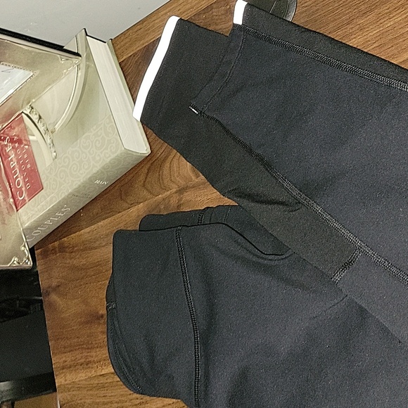 Saucony leggings for running or biking. - Picture 2 of 7